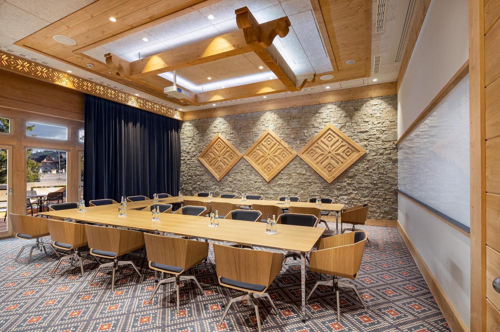 Hotel Bania Thermal & 4*